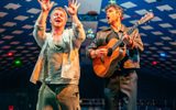 Jamie Rea and Dylan Wood performing together at the Barrowlands